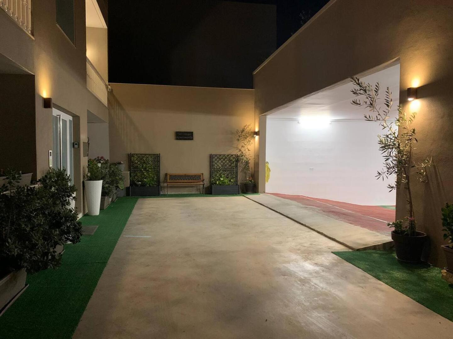 Fl 1 Ta'Lonza Luxury With Hot Tub By Homely Mellieħa Exterior foto