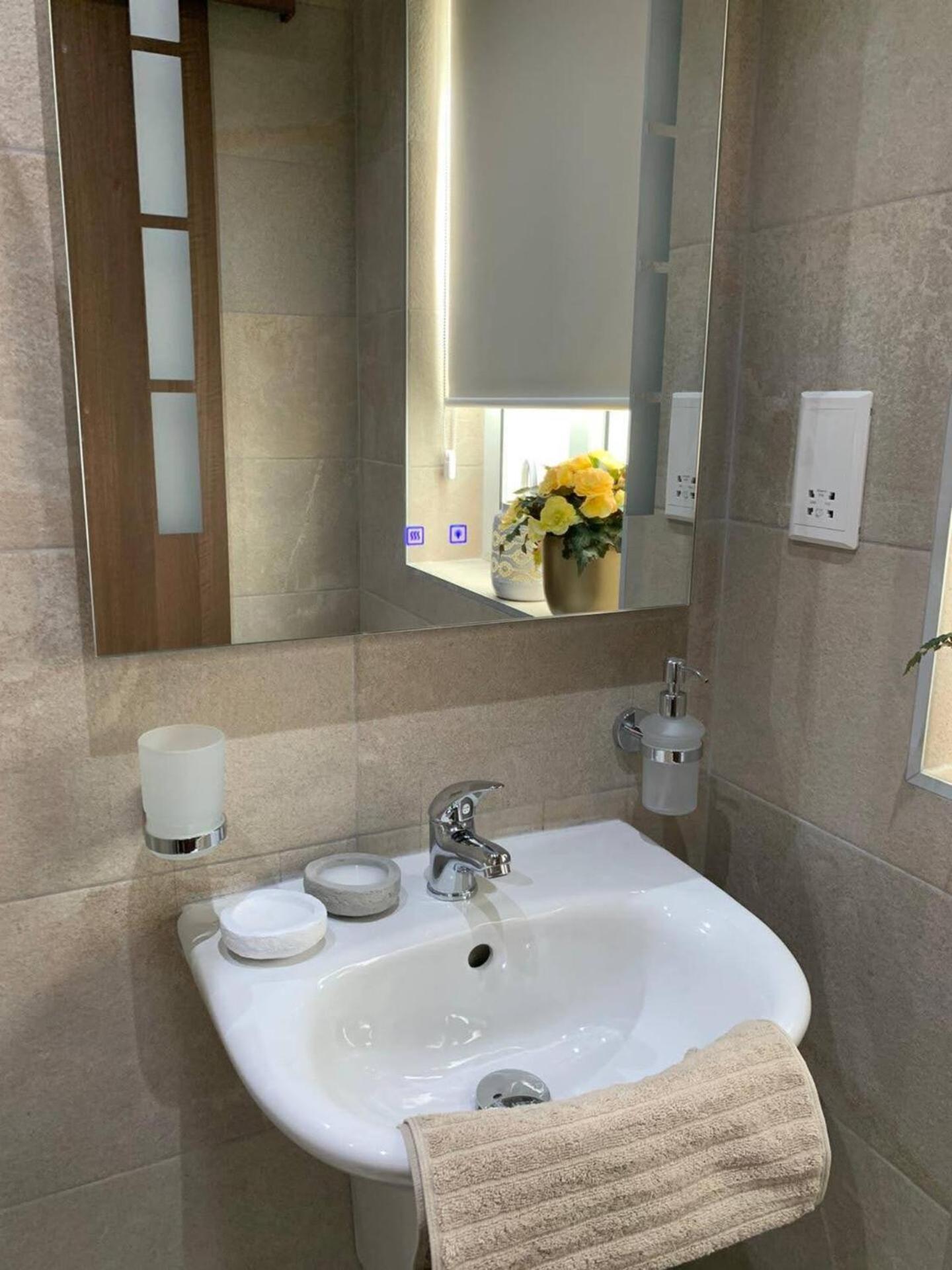 Fl 1 Ta'Lonza Luxury With Hot Tub By Homely Mellieħa Exterior foto