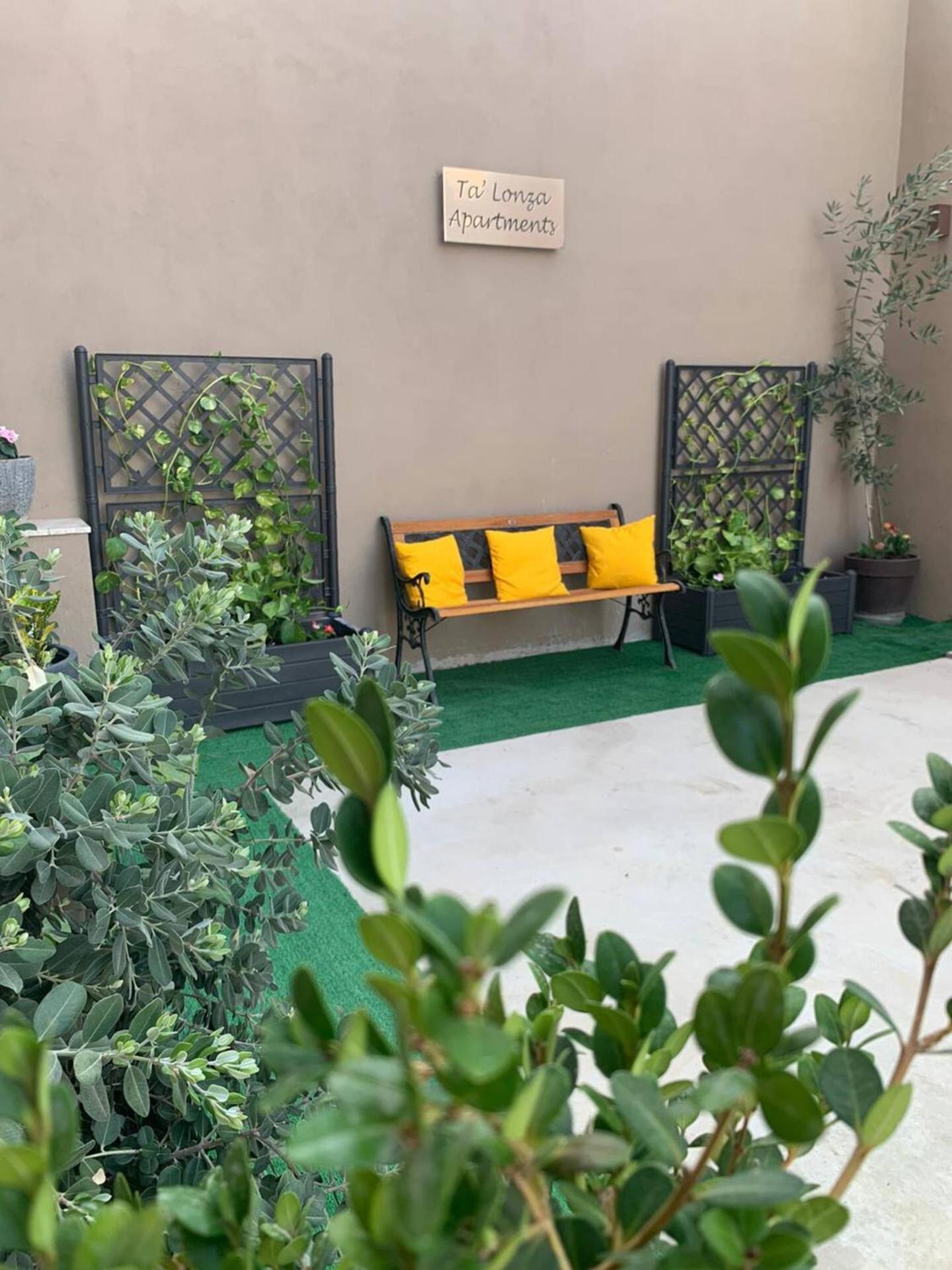 Fl 1 Ta'Lonza Luxury With Hot Tub By Homely Mellieħa Exterior foto