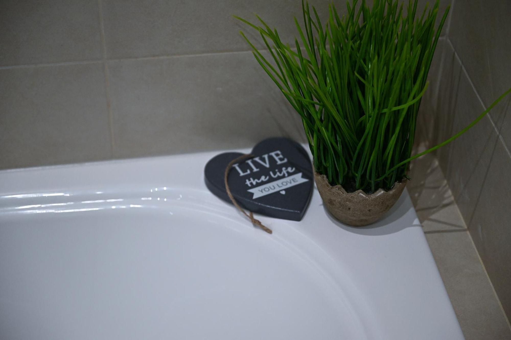 Fl 1 Ta'Lonza Luxury With Hot Tub By Homely Mellieħa Exterior foto