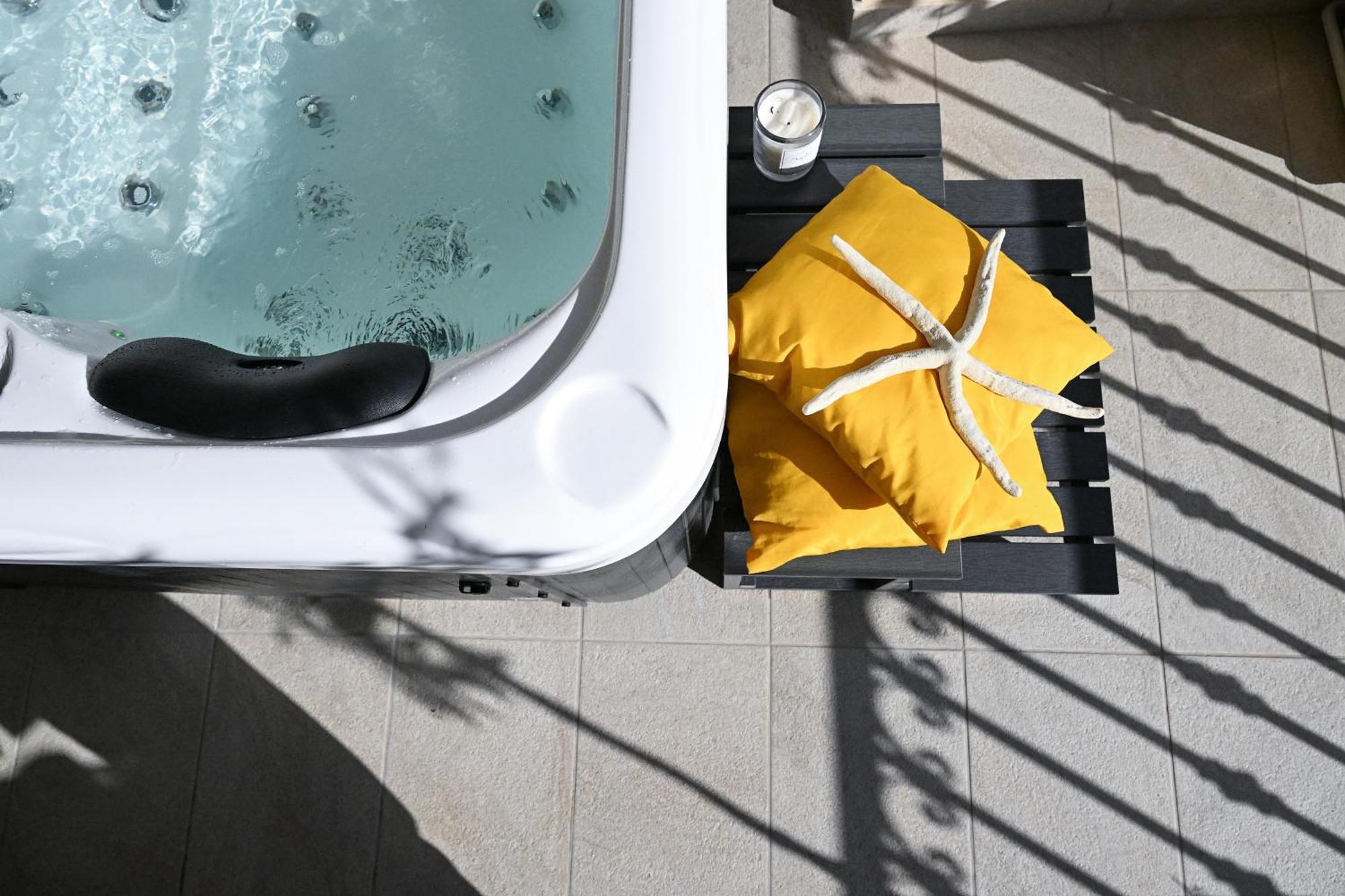 Fl 1 Ta'Lonza Luxury With Hot Tub By Homely Mellieħa Exterior foto