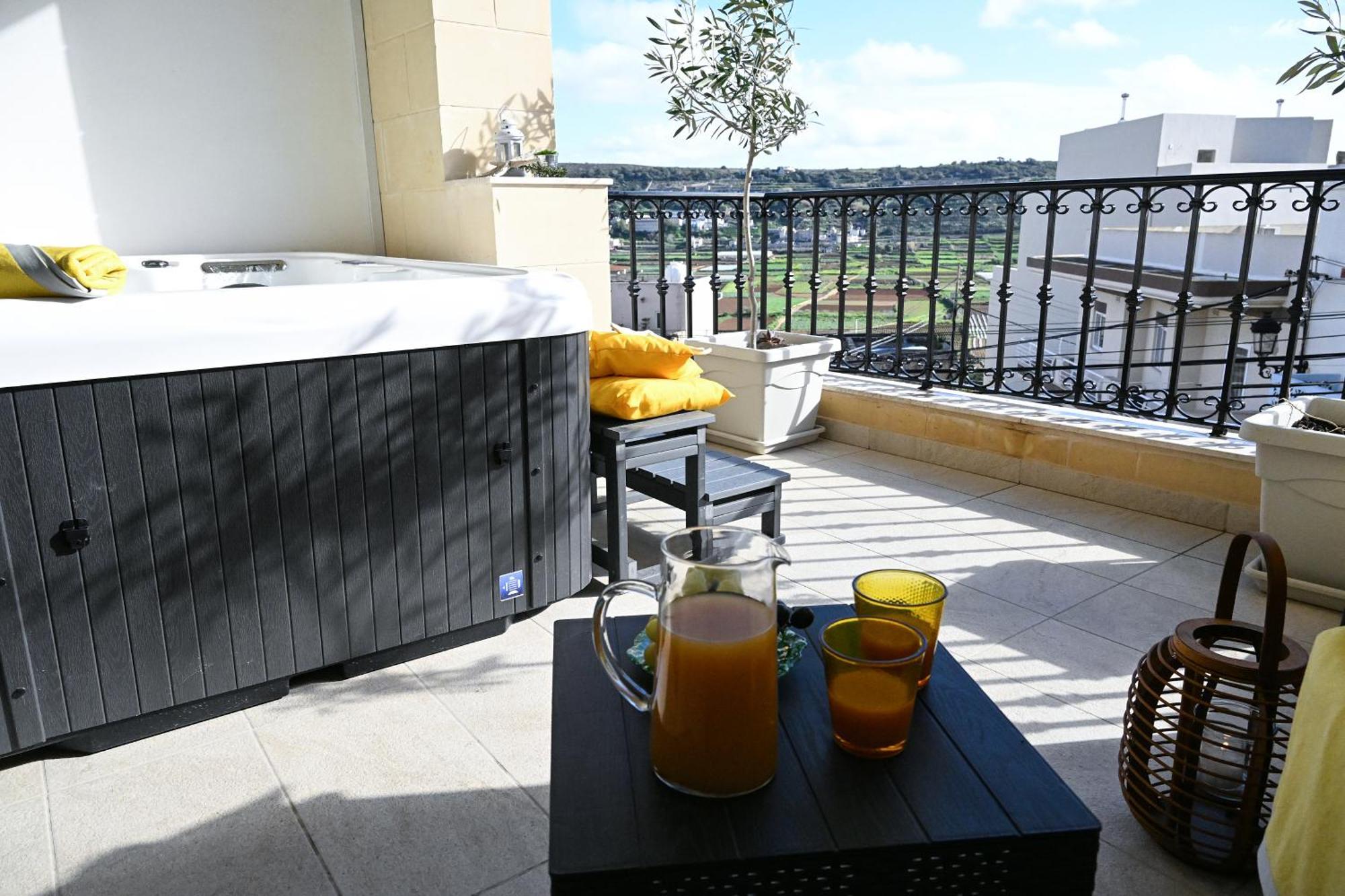 Fl 1 Ta'Lonza Luxury With Hot Tub By Homely Mellieħa Exterior foto